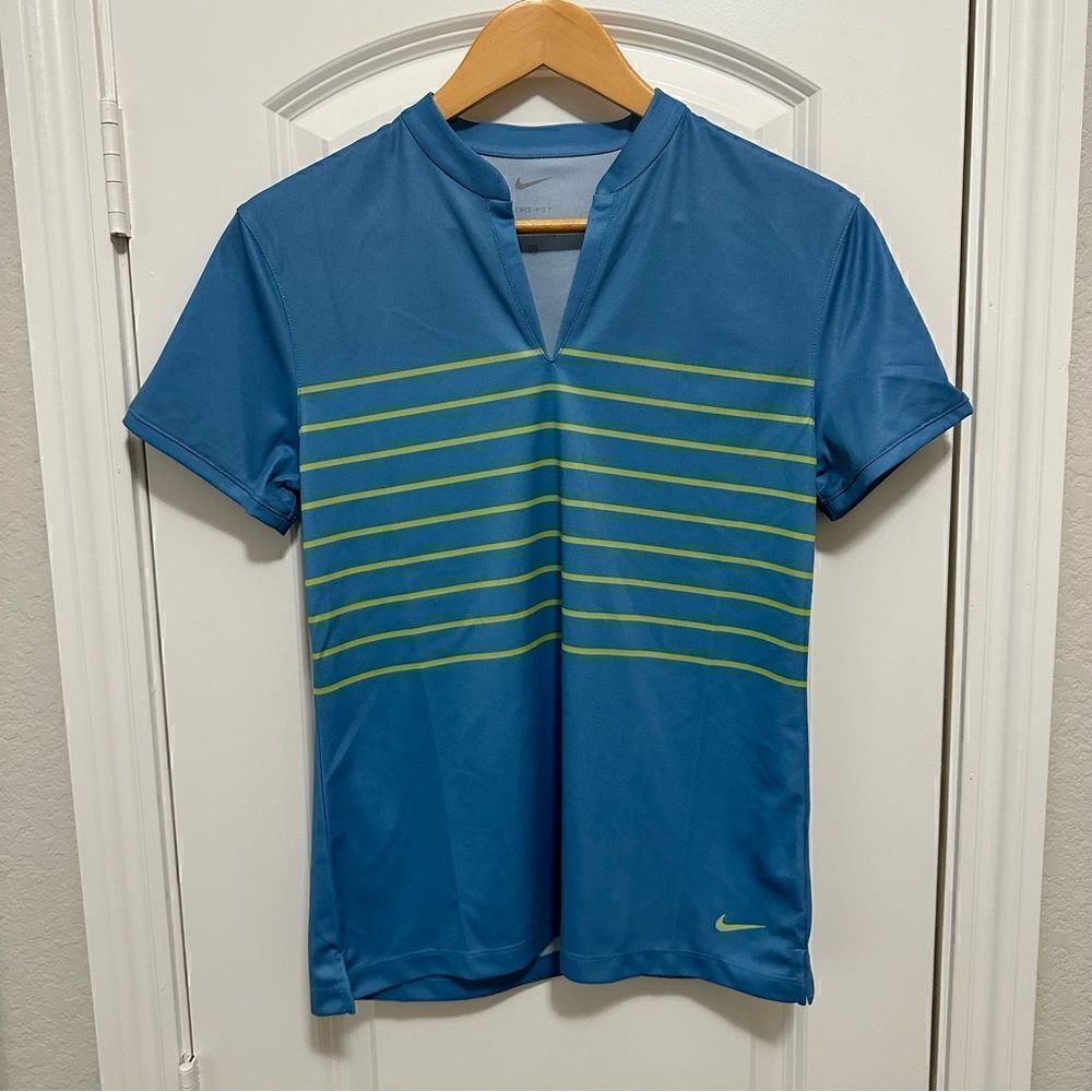 NWT Nike Golf Dri-Fit Top Women’s Size Small